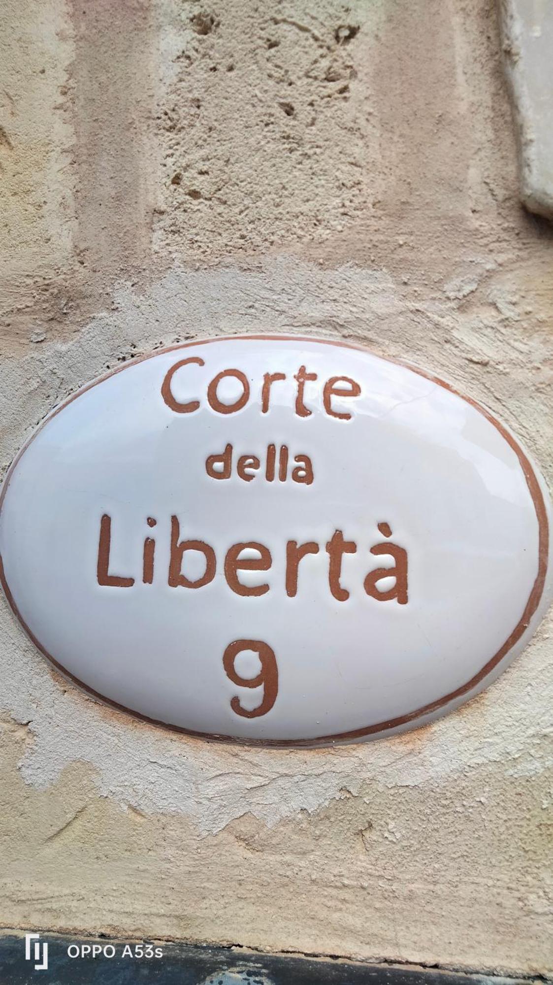 Casa Corte della libertà Uggiano La Chiesa Exterior foto